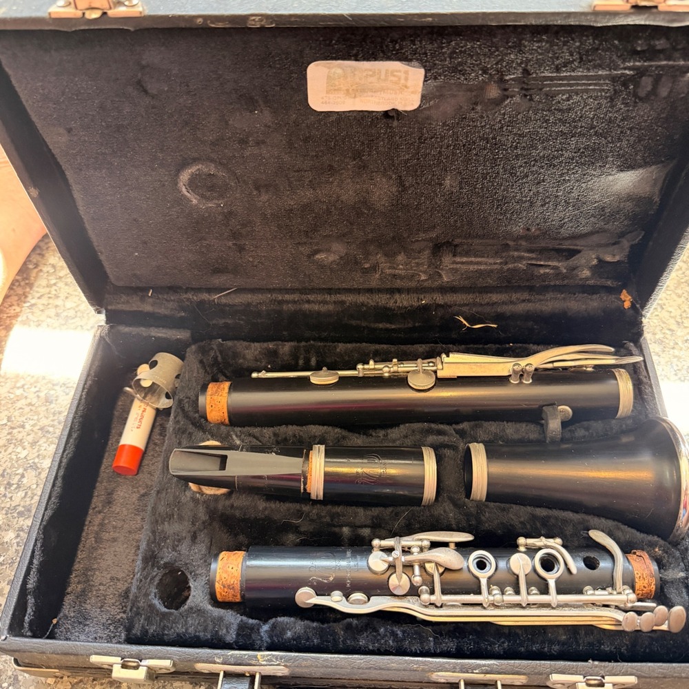 Vito 7214 Reso-Tone Bb Clarinet Kenosha USA with Case and Mouthpiece 91250A